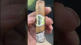 Macanudo Cafe&rsquo; #cigarsociety #cigarlife #cigarlifestyle #