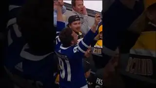 Leafs Fan Gets Booed In Boston 😂