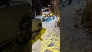 Неочевидная эвакуация Changan на снежных горных дорогах