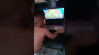 Rangin Nonton Baby Shark asik banget.. 😆🥰