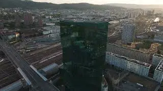 Flying over Z&uuml;rich Hardbr&uuml;cke - 4K - Drone Footage