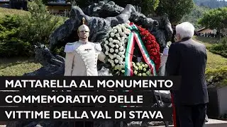 Mattarella depone una corona presso il monumento commemorativo delle vittime della Val di Stava