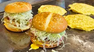 Amazing ! Giant Cheese Bacon Burger with Fried Egg / Korean Street Food