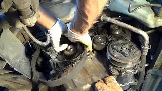 Changer une courroie de distribution et une pompe &agrave; eau
