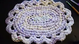 Crochet Border For A Round Or Oval Rag Rug for beginners. Crochet border for beginners Rag Rug.