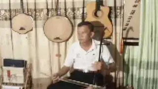 Long Ngam  Doc tau co