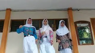 Batik fit check &mdash; SMANSEV edition