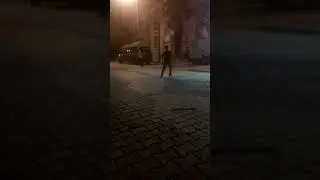 Akşam top oynamk