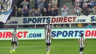 Dwight Gayle scores against Reading