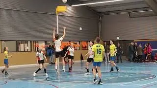 KEIHARDE BLOK! | Circus in Amersfoort! 🎪 | Mia B1 - SKF B2
