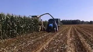 TRINCIATO 2015 con New Holland 2100