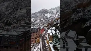 Primeras nevadas en Andorra: un vuelo de dron sobre paisajes m&aacute;gicos❄️ #andorra #mountains