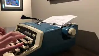 1975 Royal Custom III Typewriter - Typing Test