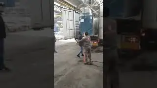 Паровой прямоточный котел Unical выгрузка в Киеве.