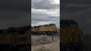 UP Shoots East at Helendale! #railroad #train #unionpacific #railfan #scrrailways #cajonpass