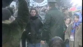 The Brandenburg Gate reopens. 22 December 89. ITN news.