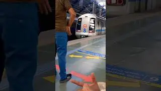 delhi metro.underground vs elevated metro🚇.#delhimetro#delhimetrotrain#delhi#youtubeshorts#tranding