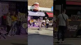 Shopkeeper fights with thief in London | 4K #london #streetfight #thief #camdenmarket #camden