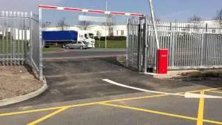 Faac B680 barrier integrated with a Faac 844 sliding gate motor