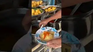 55 Year Old Shop Street Style Aloo Bonda #shorts #raipurfoodpedia ##viralvideo #aloobonda