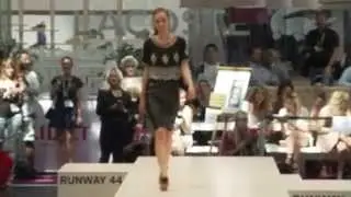 1. Blogger-Runwayshow by styleranking