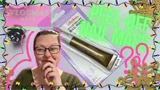 A PEEL-OFF NAIL MASK?? LET'S TRY IT! // VLOGMAS DAY 8