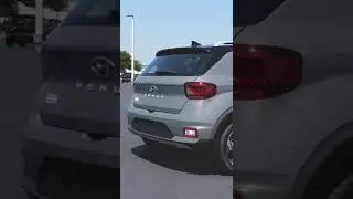 2022 Hyundai Venue Limited | Universal Hyundai