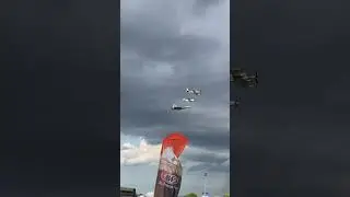 F22 Raptor+Old Warbirds Flying in Formation at EAA Airventure 2023 #osh23 #airventure