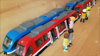 La super nouvelle video des nouveaux trains du RER A &agrave; gare de lyon avec de nouveaux Playmobil