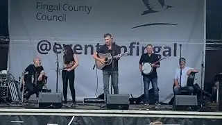 Moving This Way : Billy Treacy & The Scope