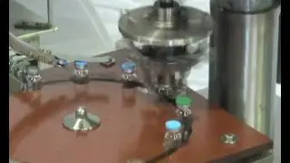 Single head Vial capping Machine for pharmaceutical & injectable companies