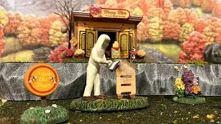 Department 56 Honey Hive + Accessories Review