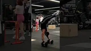 reaction people to body control #hardstyle #dj #calisthenics #reaction #gym #motivation #aura