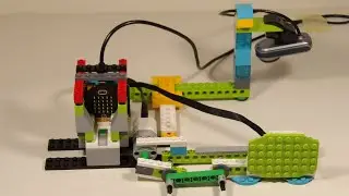 WeDo 2.0+BBC Microbit+Webcam - Automatic Car Parking Μanagement