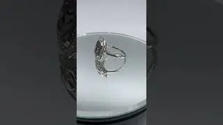 Bague vintage en platine avec quartz rutil&eacute; am&eacute;thyste taille &eacute;meraude entourage diamants d&eacute;p&ocirc;t vente