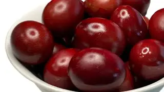 Red Easter Eggs (How to Dye your Red Eggs at Easter)