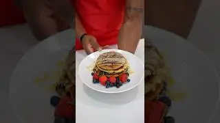 Cinnamon Roll Pancakes!! 🥞