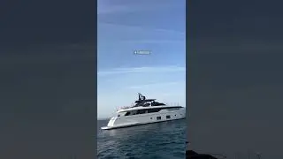 Dan Bilzerian shares yacht view