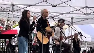 אסף אמדורסקי  |  זמר נוגה |  14.1.2024 כיכר החטופים תל אביב  |  עצרת 100 ימים שהם לא אתנו