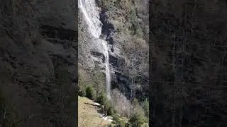 что нас встретило в дороге 😲? #youtube #shortvideo #see #shorts #водопад #spain #испания #улыбка