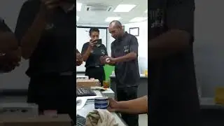 WeEvolve PNG 🇵🇬🇵🇬 Coach Mathew Huko Demonstrating the Power 💥💫🔥 of Collaboost Collagen Supplement.