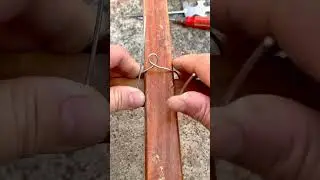 Tie two pieces of wood together to make them strong using wire rope