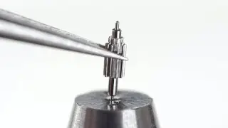 Made in Glash&uuml;tte: 3.3. Riveting the escape wheel