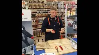 Труборез для пластиковых труб и уплотнительных втулок d 20 - 50 мм KNIPEX BiX 902210BK