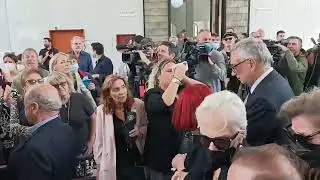 Κηδεία Μάρθας Καραγιάννη: Χειροκροτήματα και 