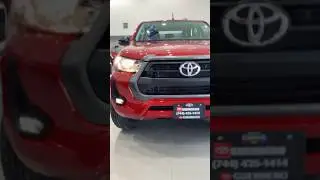 🔥 Toyota Hilux SR 2025 en rojo 🔥 para sentir la fuerza de una leyenda? 💪🚘#ToyotaHilux
