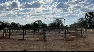 Building my dream round pen🐎