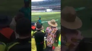 David Warner got injured while celebrating his double hundred 😳