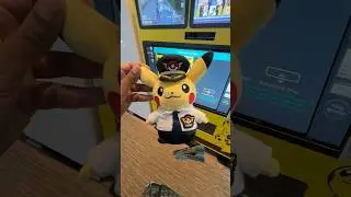 Pokemon Vending Machine at Airport in Tokyo 😍