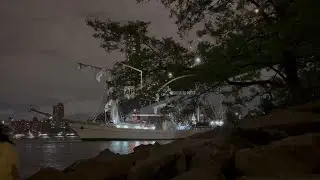 Mexican tall ship that hit Brooklyn Bridge leaves scene of accident
